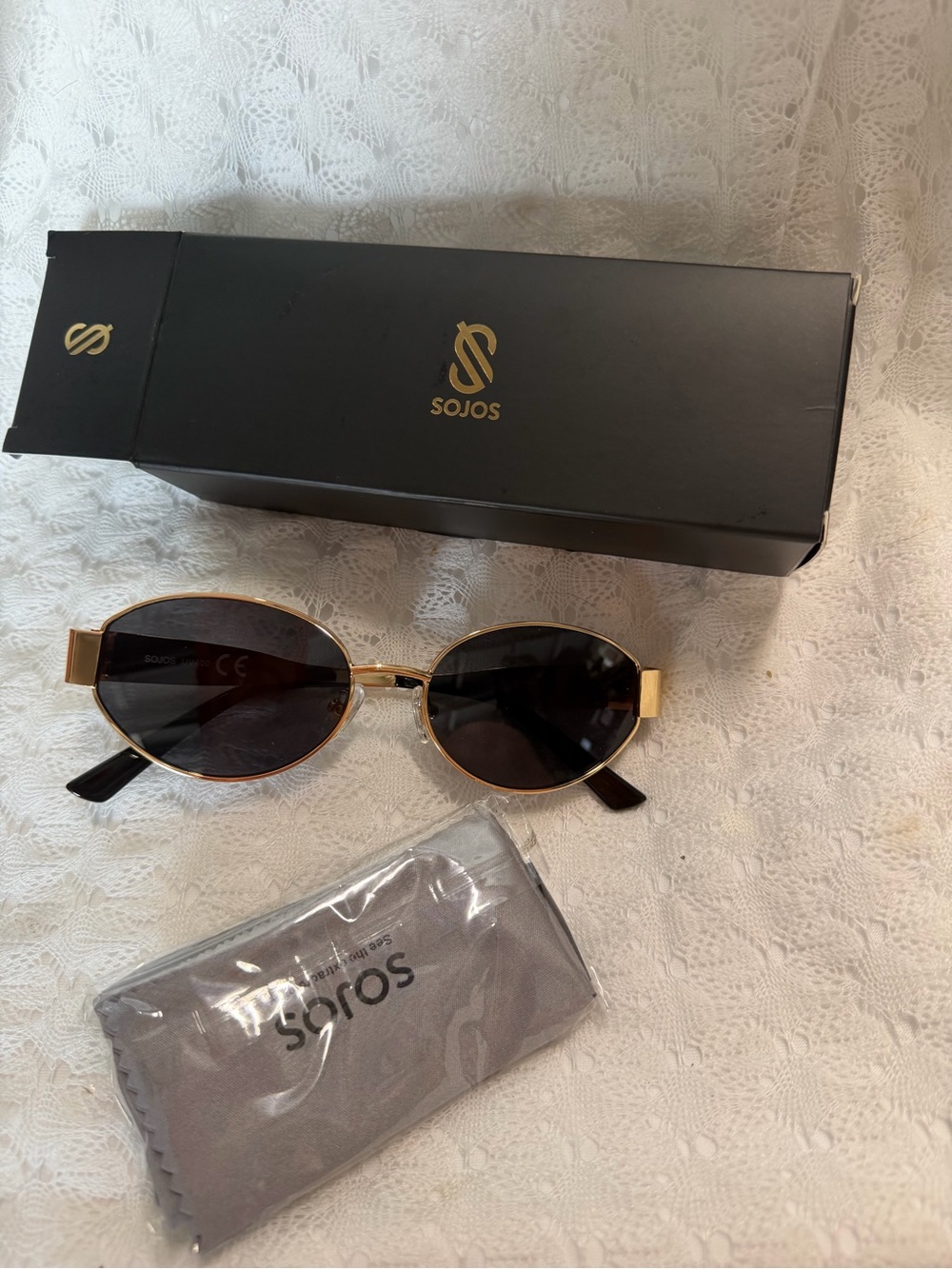 SOJOS Women's Gold Frame Black Lens Oval Sunglasses